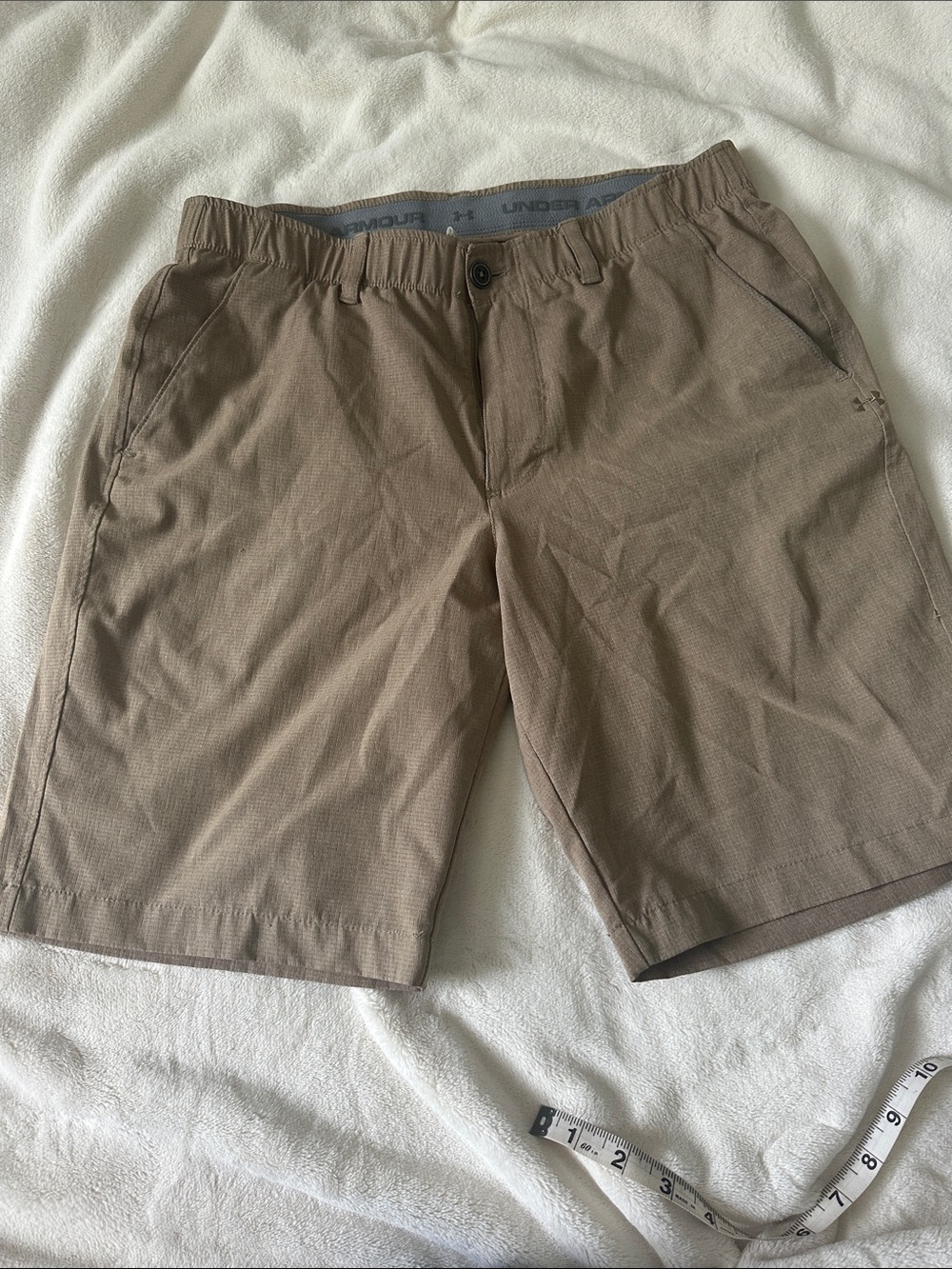 Under Armour Men's Brown Flat Front Performance Shorts